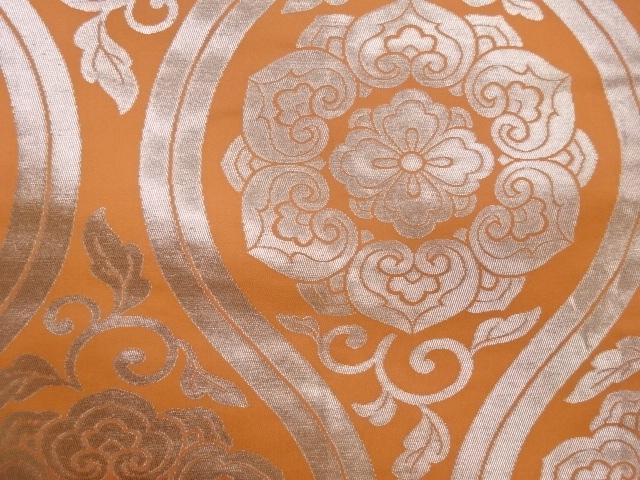  華紋立涌文織出し丸帯